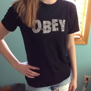 Obey top